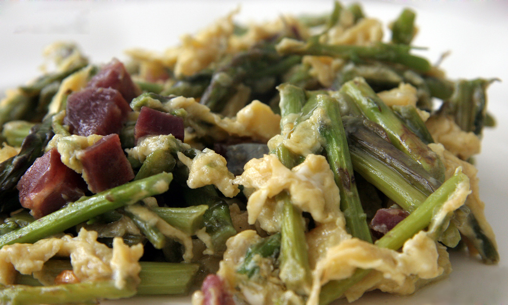 Scrambled Eggs with Wild Asparagus